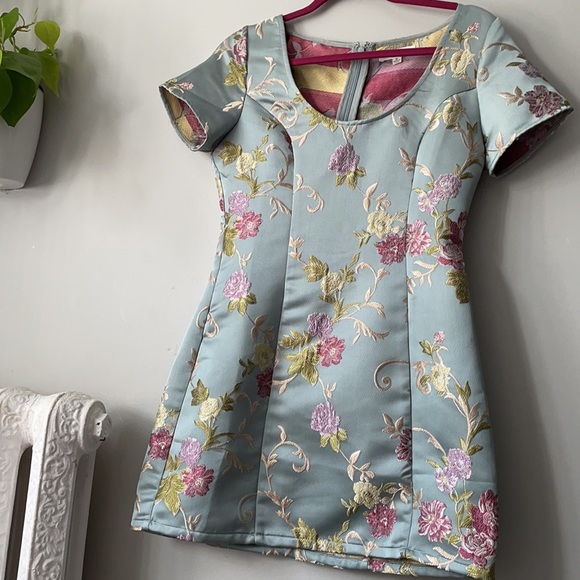 Jacquard Mini Dress Size M - Picture 2 of 2